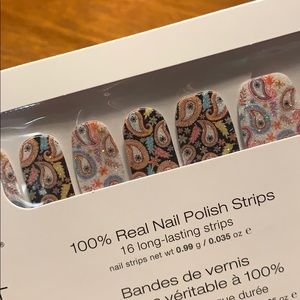 Color Street Oops-a-Paisley